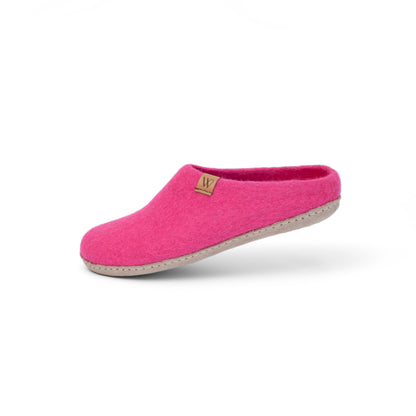 The Suffolk - Slip on Slipper Pink